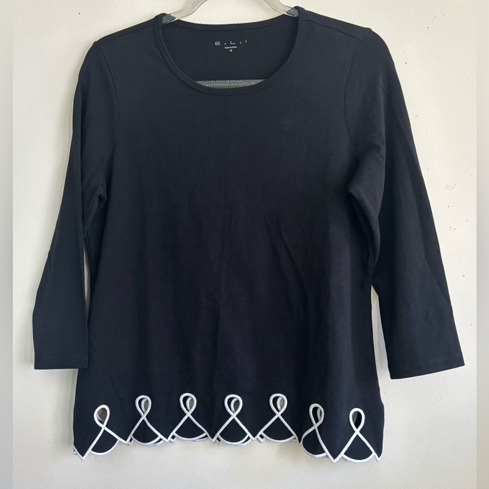 E.L.I. Luxurious Black and White Women’s 3/4 Sleeve Embroidered  Top Size M